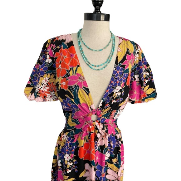 Milk & Honey 70’s Floral Puff Sleeve Dress - Deep V Neck - Cutout Back - Size Lg - Picture 2 of 7